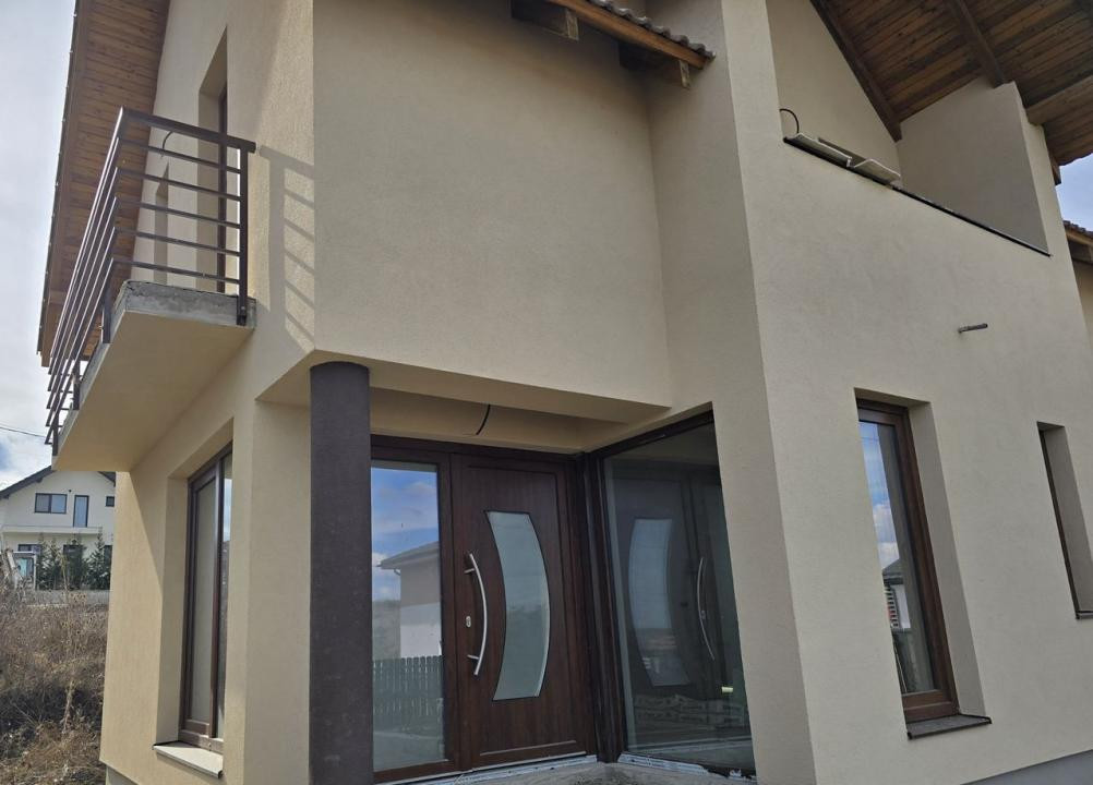 Casa semifinisata 4 camere, CF disponibil, Campenesti