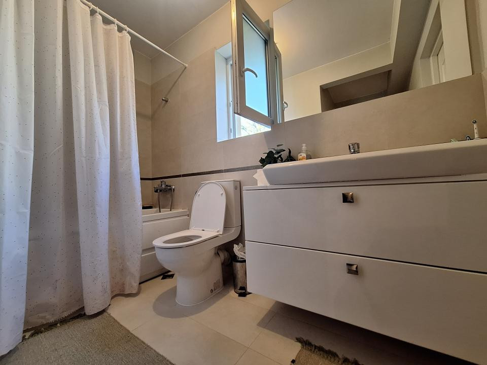 Apartament decomandat, 63,48 mp, balcon, zona Muzeul Apei