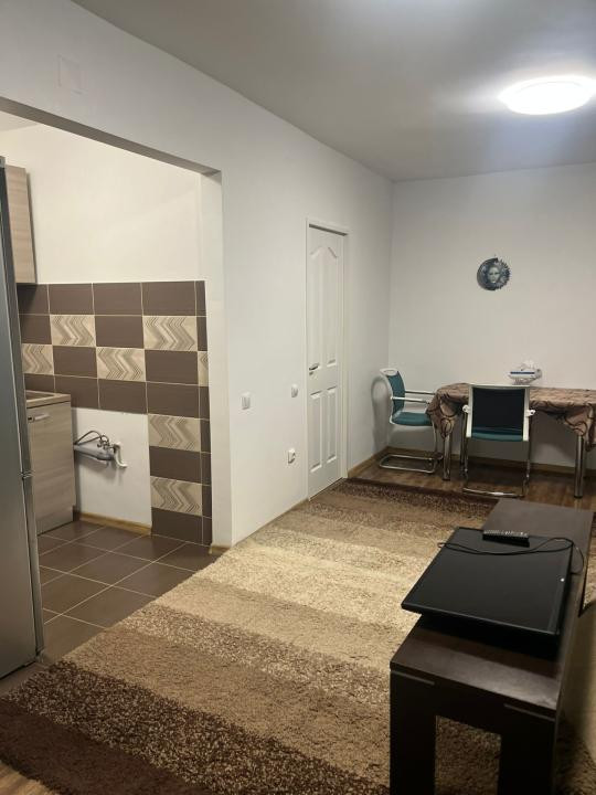 apartament cu 2 camere,etaj intermediar, zona Muzeul Apei