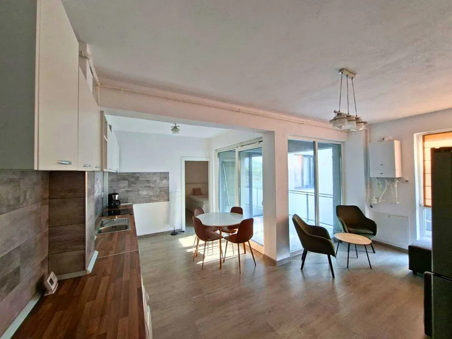 Apartament 3 camere, 61 mp, loc parcare, Zona Semicentrala