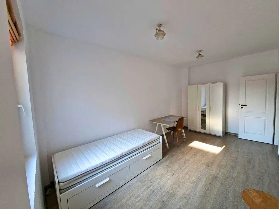Apartament 3 camere, 61 mp, loc parcare, Zona Semicentrala