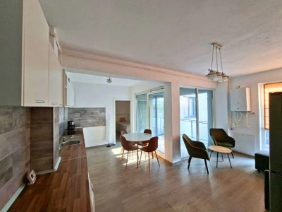 Apartament 3 camere, 61 mp, loc parcare, Zona Semicentrala