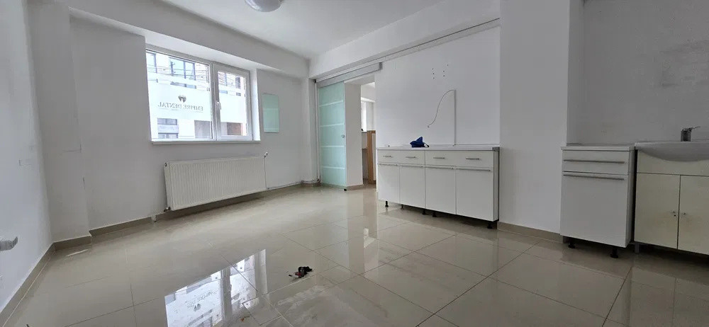 Spațiu comercial ideal pentru clinică, 110 mp, zona străzii Decebal