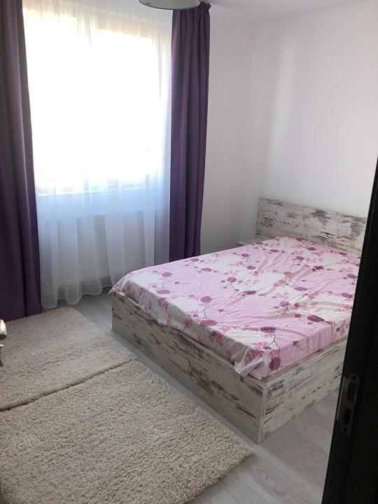 Apartament de 3 camere, 63 mp , Zona Teilor
