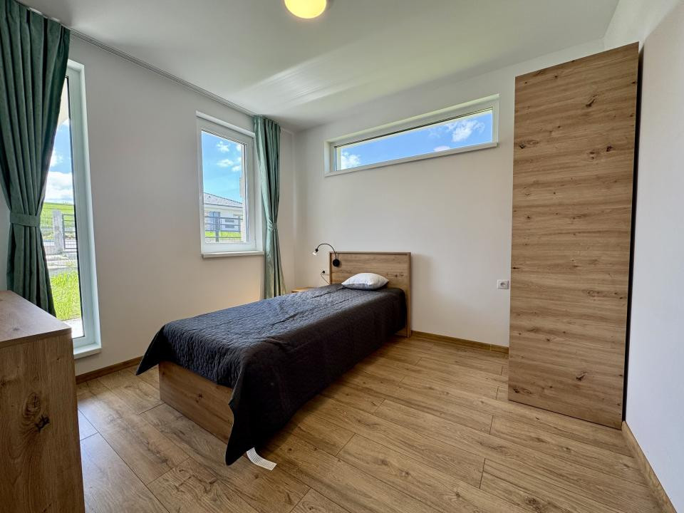 Casa individuala pe un singur nivel, 100 mp utili, 500 mp teren, Corușu