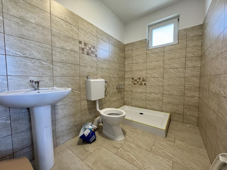 Casa individuala pe un singur nivel, 100 mp utili, 500 mp teren, Corușu