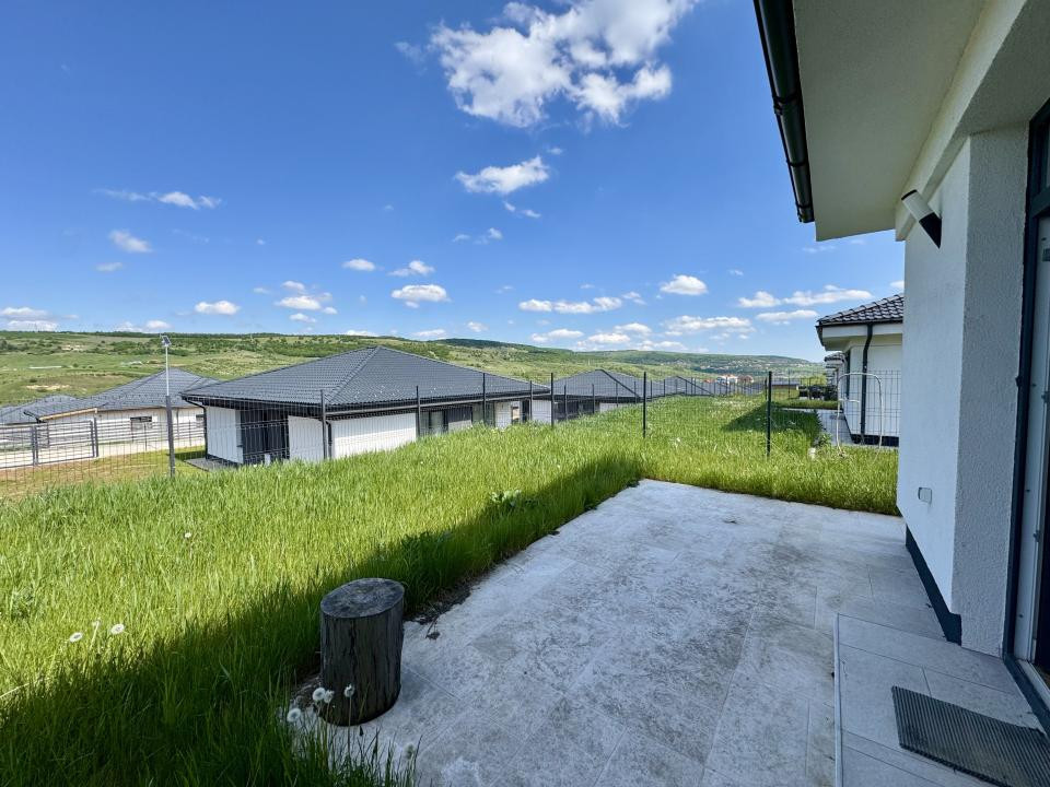 Casa individuala pe un singur nivel, 100 mp utili, 500 mp teren, Corușu