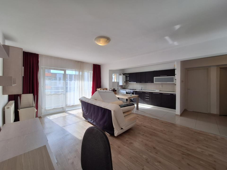 Apartament cu 2 camere, 53 mp, parcare, zona Terra