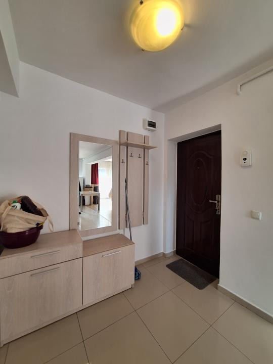 Apartament cu 2 camere, 53 mp, parcare, zona Terra
