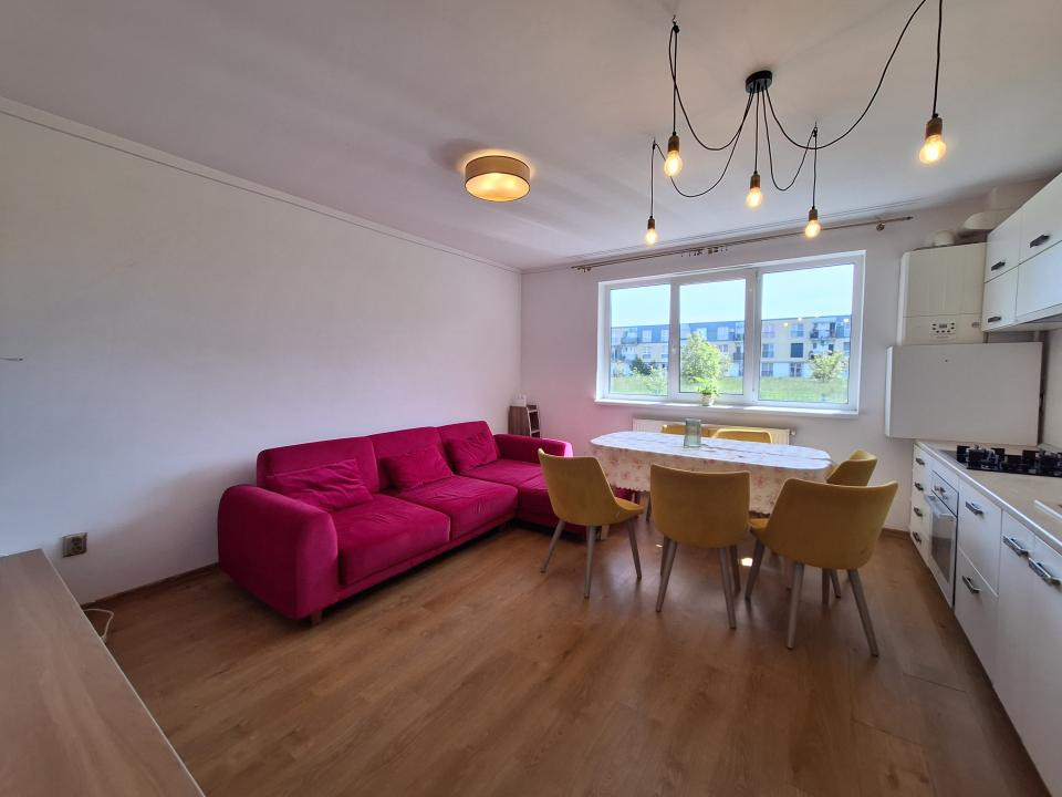 Apartament cu 3 camere, gradina, parcare, zona Stadionului