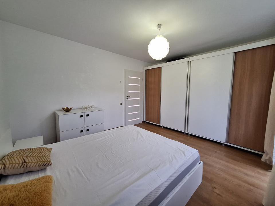 Apartament cu 3 camere, gradina, parcare, zona Stadionului