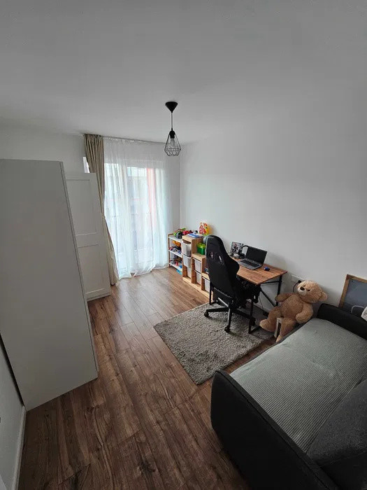 Apartament cu 3 camere, 2 bai, 2 balcoane, zona Abatorului