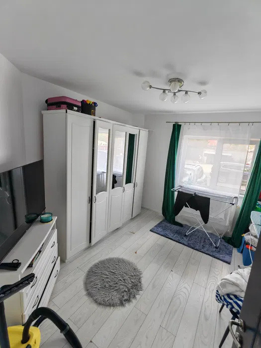 Apartament cu 3 camere, 61 mp, parcare, zona Cetatii