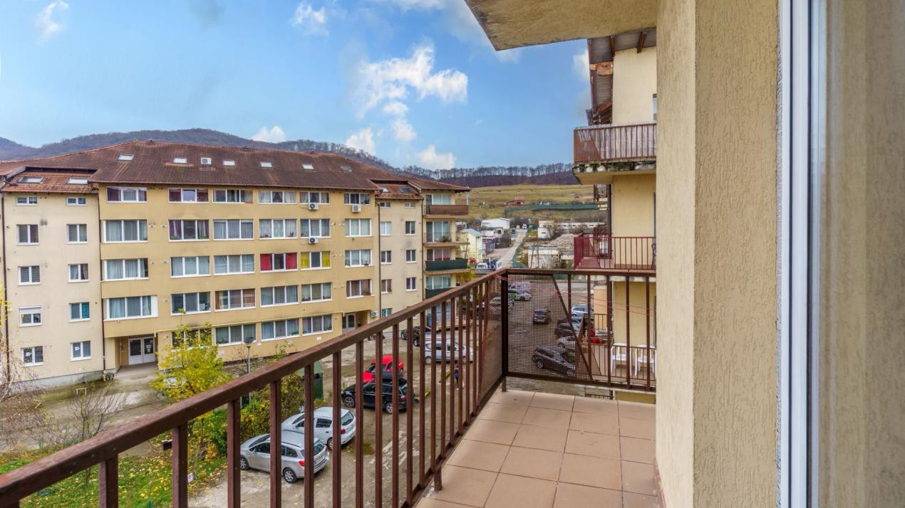 Apartament de doua camere, 44.44 mp, mobilat/utilat, Zona Florilor