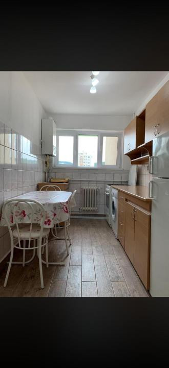 Apartament cu 2 camere decomandate,etaj intermediar,zona Calea Floresti-Manastur