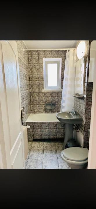 Apartament cu 2 camere decomandate,etaj intermediar,zona Calea Floresti-Manastur