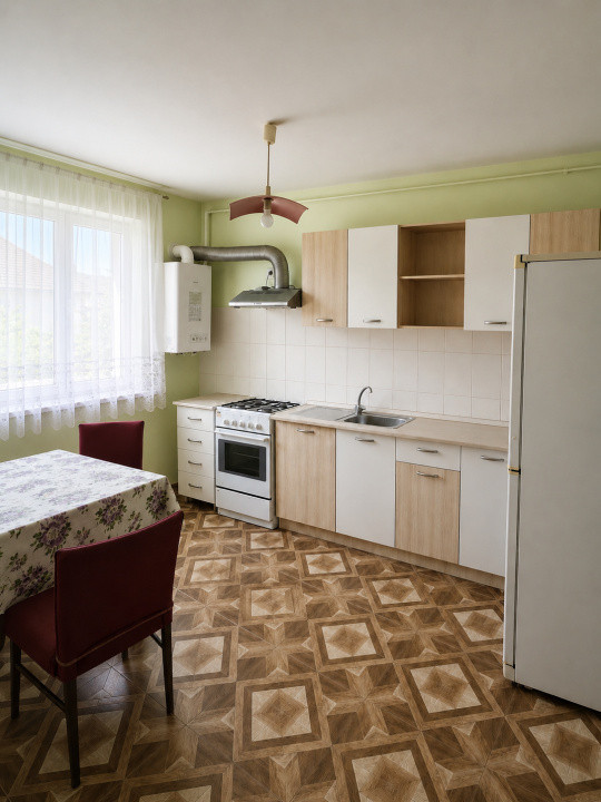 Apartament cu 2 camere,zona Kik,parter, parcare 