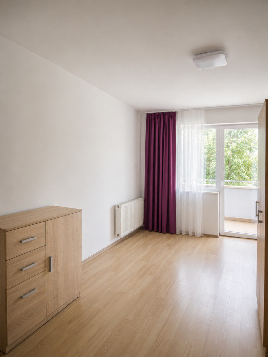 Apartament cu 2 camere,zona Kik,parter, parcare 