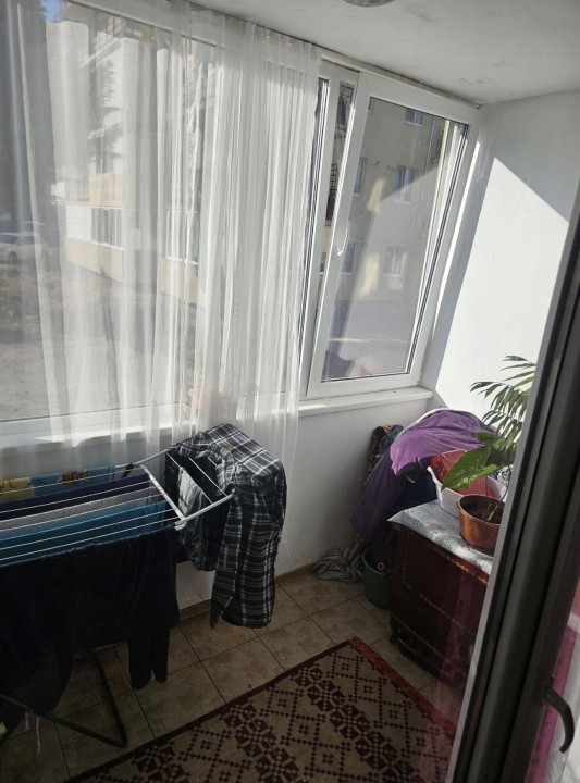 Apartament cu 2 camere,zona Kik,parter, parcare 