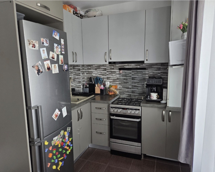 Apartament  cu 2 camere,zona Eroilor,2balcoane,etaj intermediar