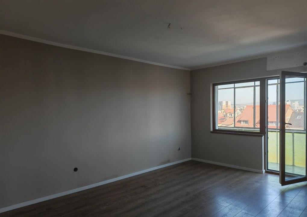 Apartament cu 3 camere, 65 mp, decomandat, etaj intermediar, Zona  N.TITULESCU