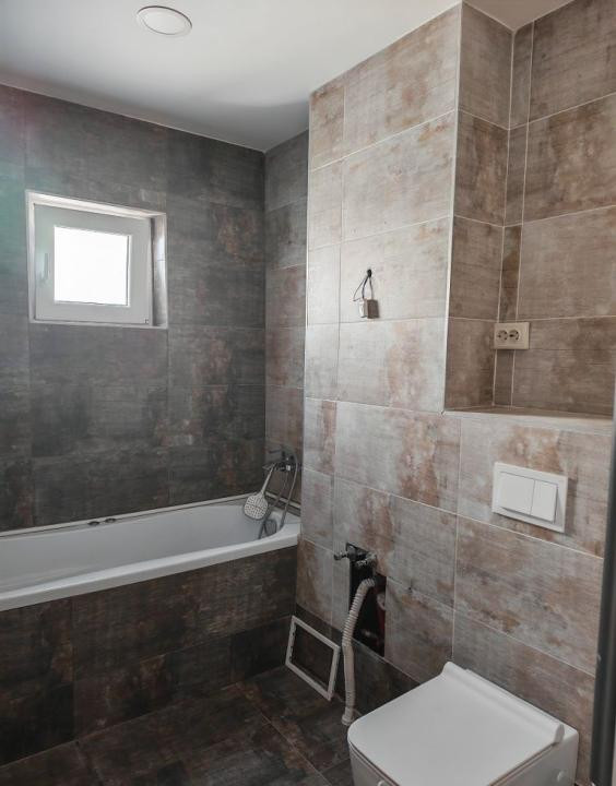 Apartament cu 3 camere, 65 mp, decomandat, etaj intermediar, Zona  N.TITULESCU