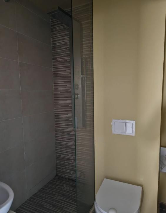 Apartament cu 3 camere, 65 mp, decomandat, etaj intermediar, Zona  N.TITULESCU