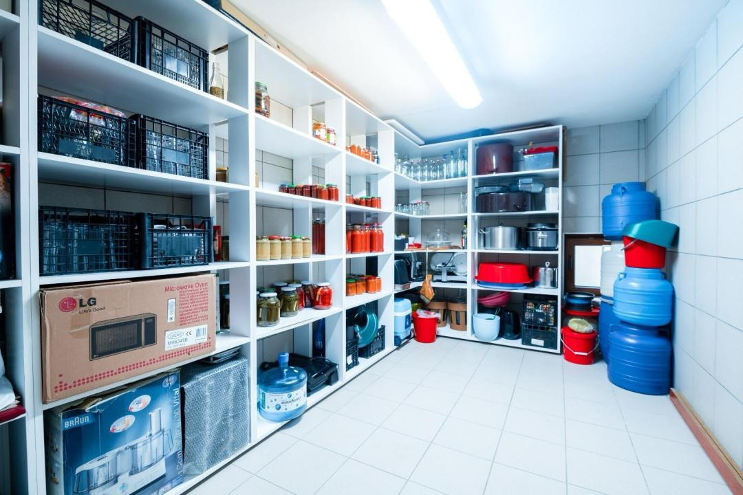 Casa idividuala ,330 mp utili + teren de 800 mp, Manastur