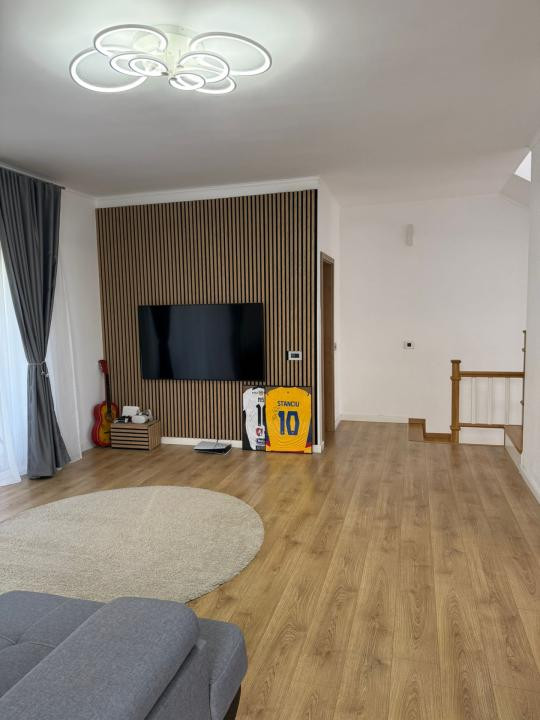 Duplex de vanzare , 120 mp utili zona ,VIVO