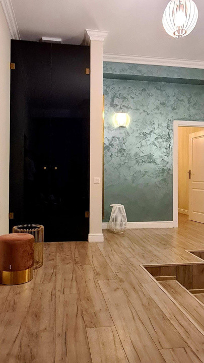 Apartament de LUX, 3 camere ,110 mp , Zona VIVO