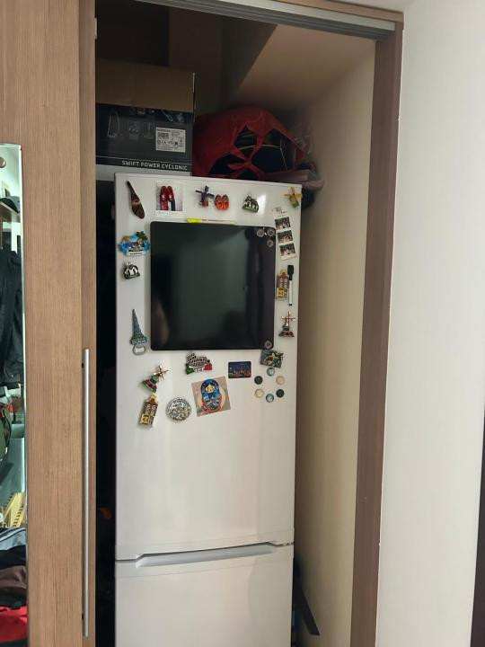 Apartament cu 2 camere, 42 mp, balcon, strada Edgar Quinet