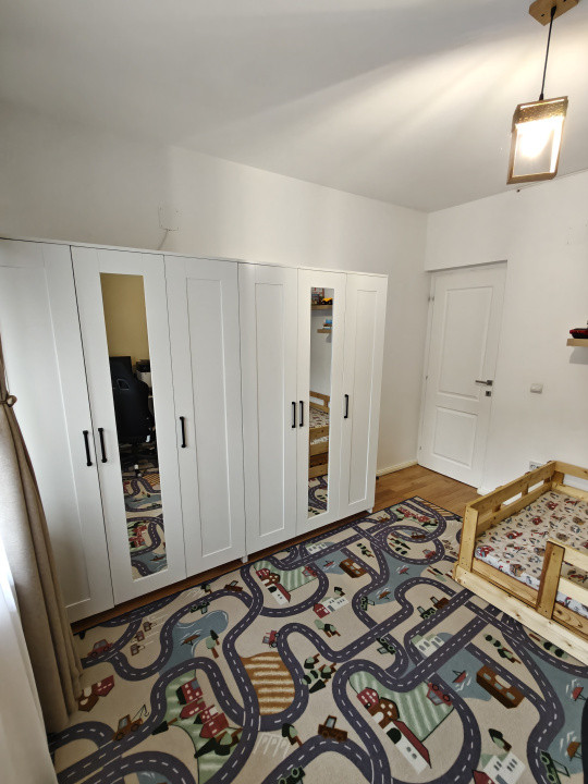 Apartament cu 3 camere, 58 mp, 2 balcoane, zona Statiei de Pompieri