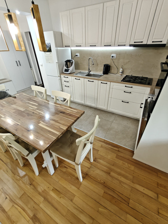Apartament cu 3 camere, 58 mp, 2 balcoane, zona Statiei de Pompieri