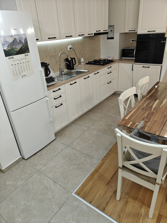 Apartament cu 3 camere, 58 mp, 2 balcoane, zona Statiei de Pompieri