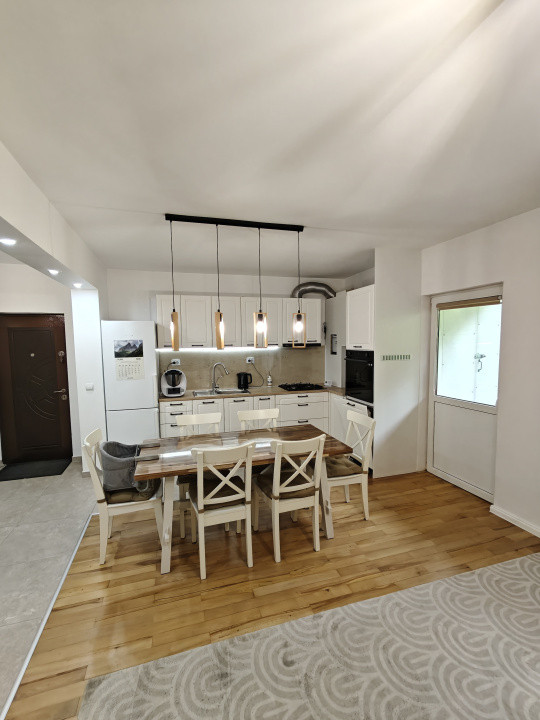 Apartament cu 3 camere, 58 mp, 2 balcoane, zona Statiei de Pompieri