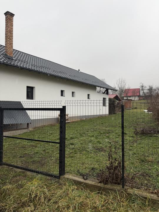 Casa individuala de 180 mp utili , teren de 1200 mp