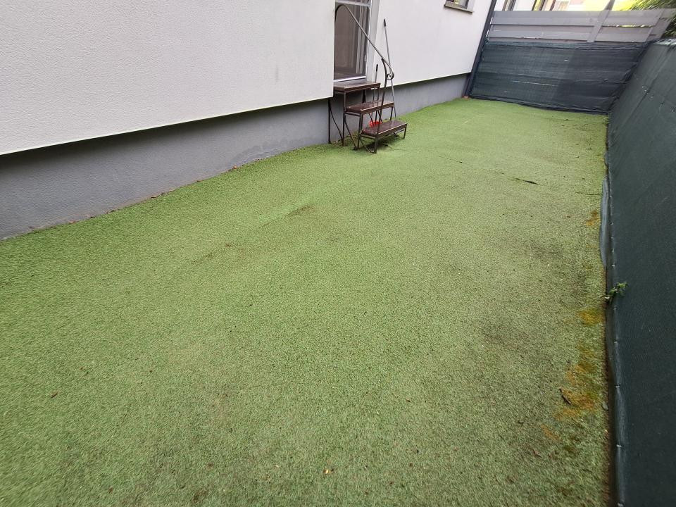 Apartament cu 3 camere, gradina, parcare, zona Stadionului