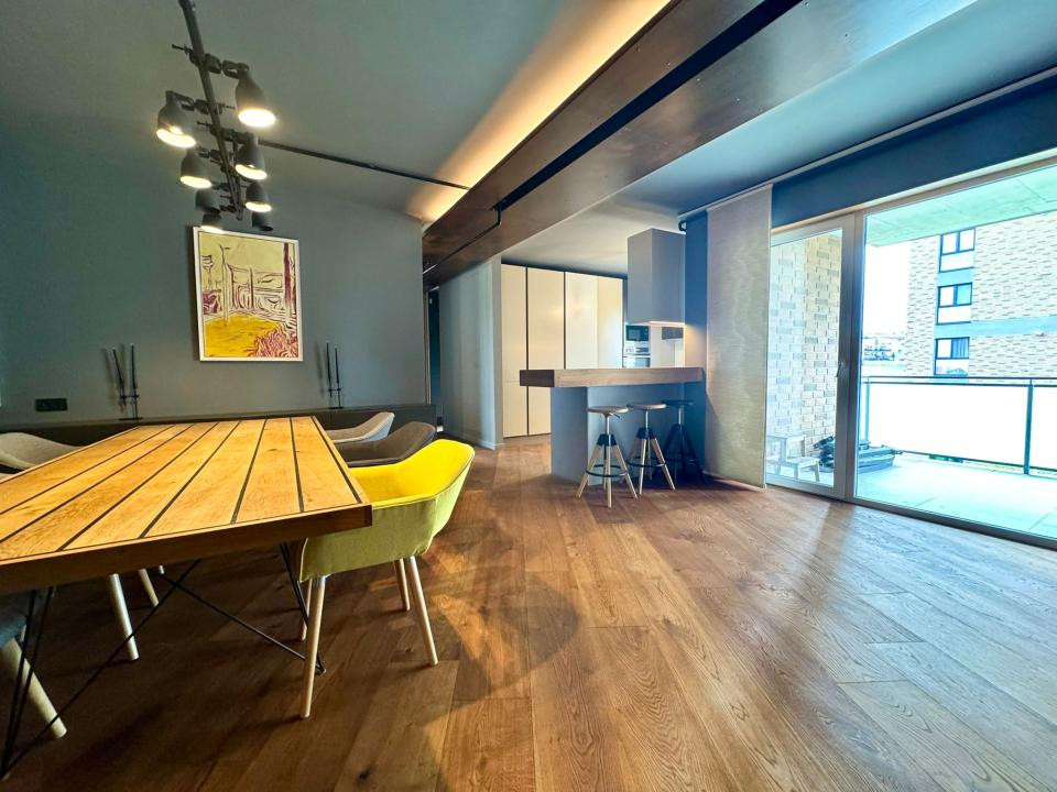 Apartament 3 camere, 91 mp, la cheie, parcare, zona Grand Hotel Italia