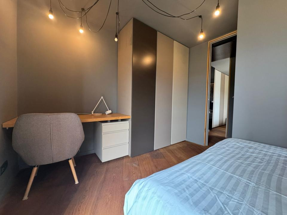 Apartament 3 camere, 91 mp, la cheie, parcare, zona Grand Hotel Italia