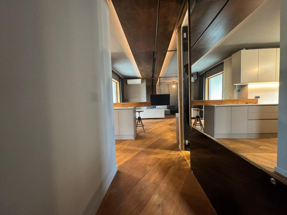 Apartament 3 camere, 91 mp, la cheie, parcare, zona Grand Hotel Italia