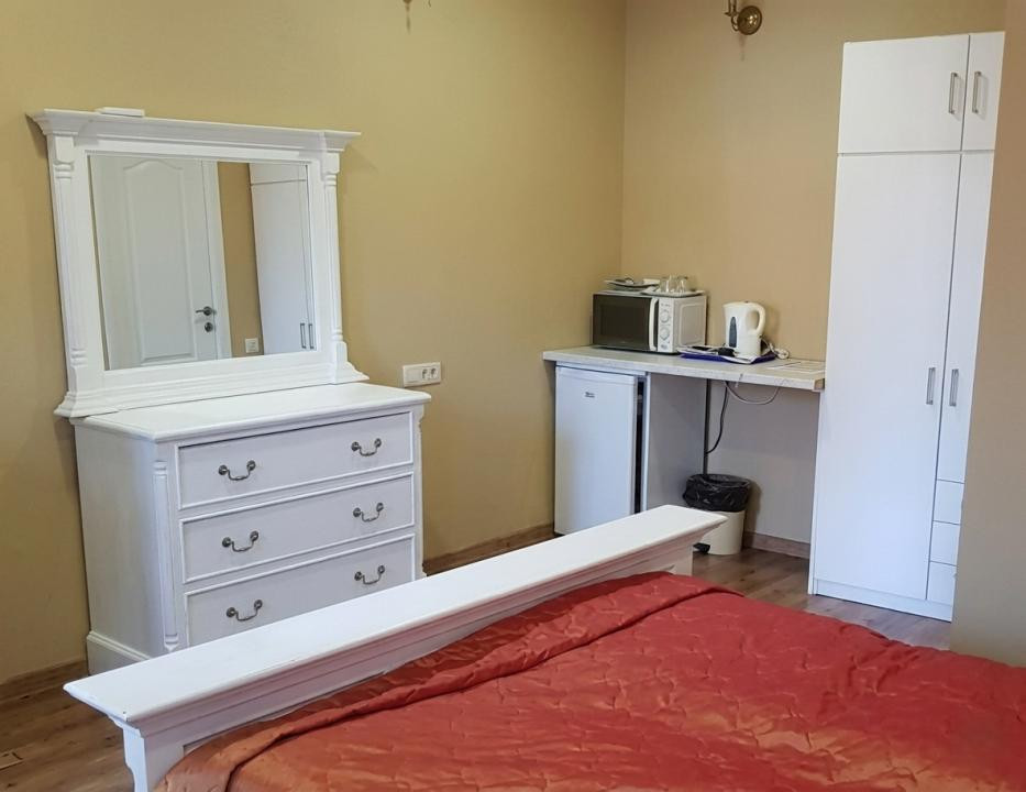 Oportunitate investitie! Apartament, 33mp, zona strazii Bucuresti