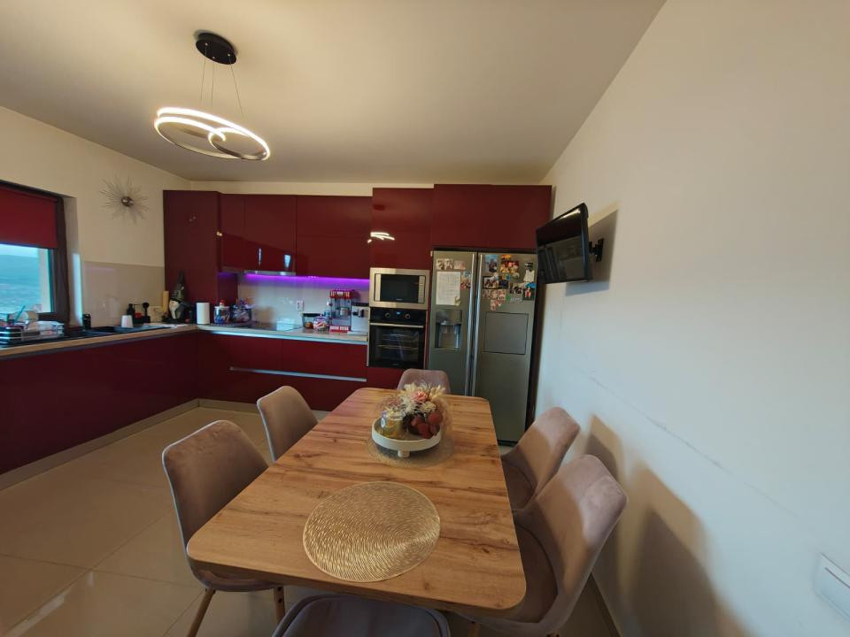 Duplex de vanzare , 120 mp,Garaj utili zona Narciselor