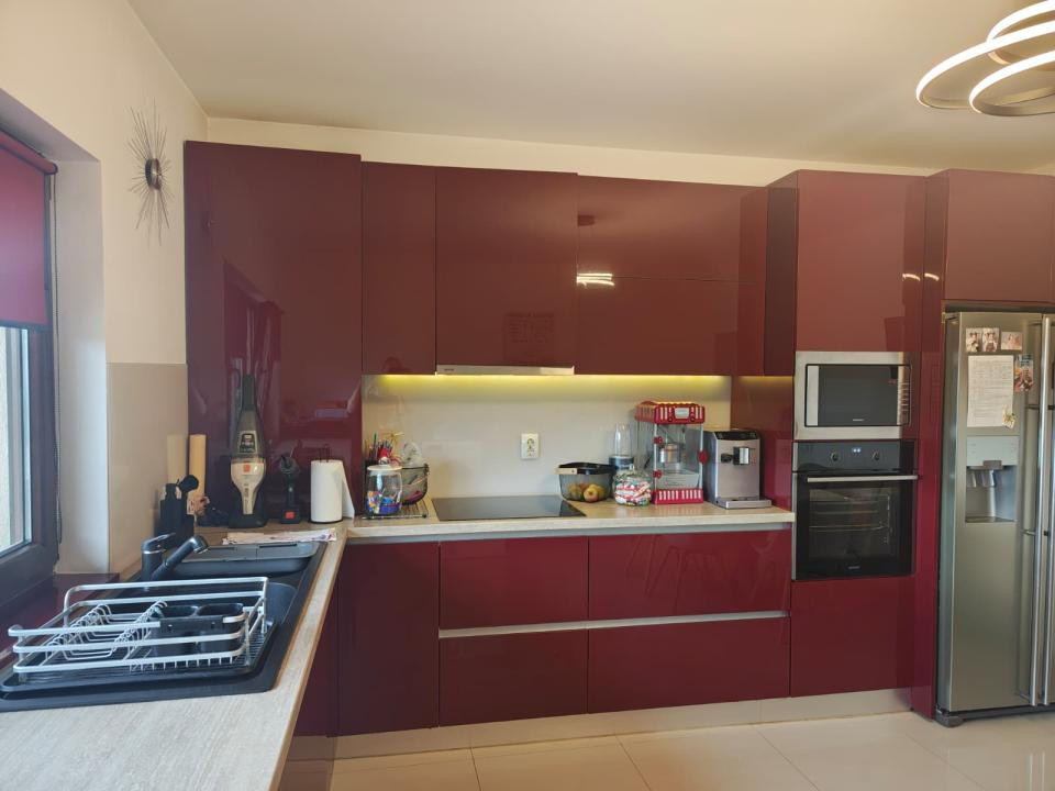 Duplex de vanzare , 120 mp,Garaj utili zona Narciselor