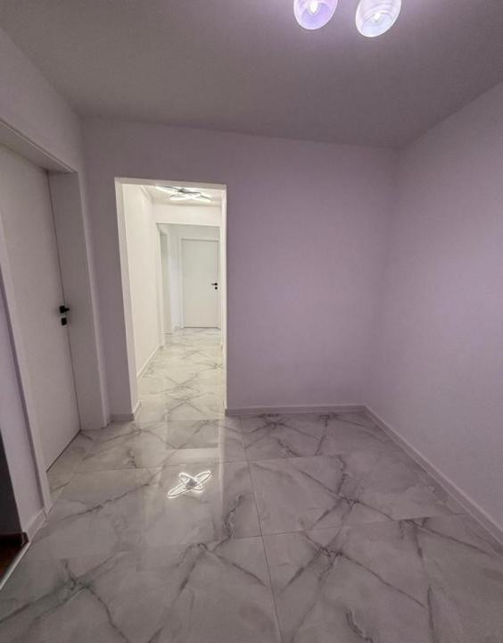 Apartament 3 camere decomandate, 64mp, etaj intermediar, zona Izlazului