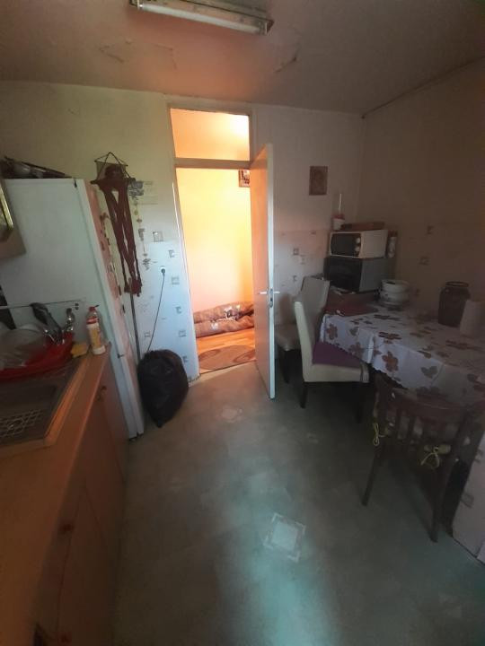 Apartament 4 Camere Decomandate, 80 mp, 2 Balcoane, etaj Intermediar, renovabil