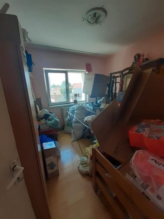 Apartament 4 Camere Decomandate, 80 mp, 2 Balcoane, etaj Intermediar, renovabil