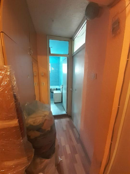 Apartament 4 Camere Decomandate, 80 mp, 2 Balcoane, etaj Intermediar, renovabil