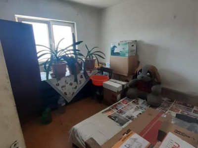 Apartament 4 Camere Decomandate, 80 mp, 2 Balcoane, etaj Intermediar, renovabil