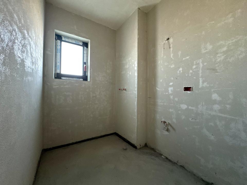 Casă individuală, 170 mp, finisata, pe un singur nivel, 300 mp curte, Chinteni