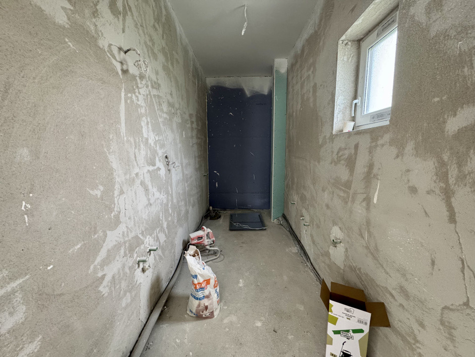 Casă tip duplex, 4 camere, 3 băi, 143 mp, Chinteni